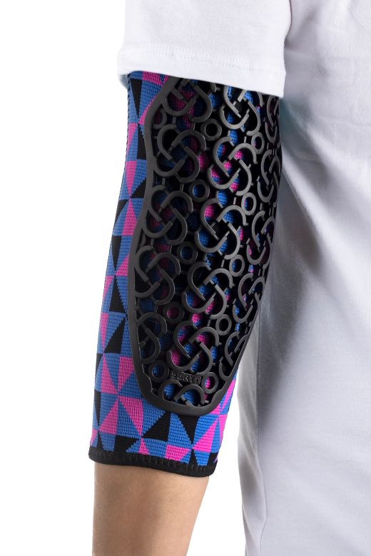 🛡️ Coderas Protectoras Flow Arlecchino Rosa Azul 💗💙 | Protección MTB, Trail y Enduro 🚵‍♂️🔥