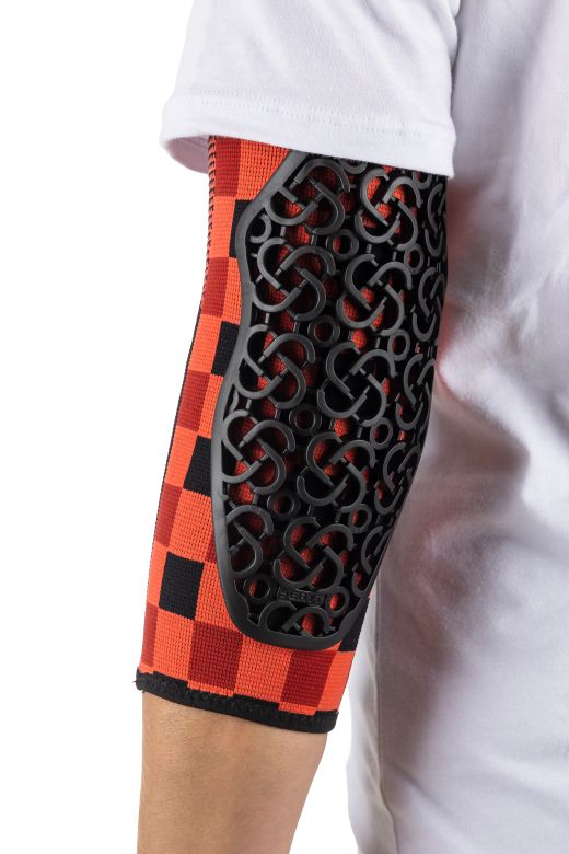🛡️ Coderas Protectoras Flow Checker Rojo 🔴 | Protección MTB, Trail y Enduro 🚵‍♂️🔥