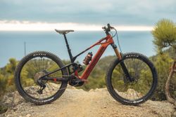 ⚡🚵‍♀️ Bicicleta Eléctrica Mondraker CRAFTY CARBON RR | La élite del rendimiento en e-MTB 🚀🌲