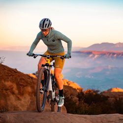 🟤🚴‍♀️ Culote Leatt MTB Endurance 6.0 Mujer Marrón Brass | Confort y rendimiento sobre la bici 🌟