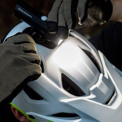🚴‍♂️💡🔴 Pack de Luces Blackburn Dayblazer  – 1000 + 65 Lúmenes 🔥 | Visibilidad y Seguridad Total para Ruta y Ciudad 🌙
