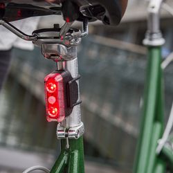 🚴‍♂️💡🔴 Luces Delantera y Trasera Blackburn Dayblazer  – 1500 + 65 Lúmenes 🔥 | Seguridad Total para Ruta y Ciudad 🌙