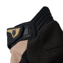 🧤🦊🚵‍♀️ Guantes Fox Defend para Mujer – Protección y Agarre para MTB