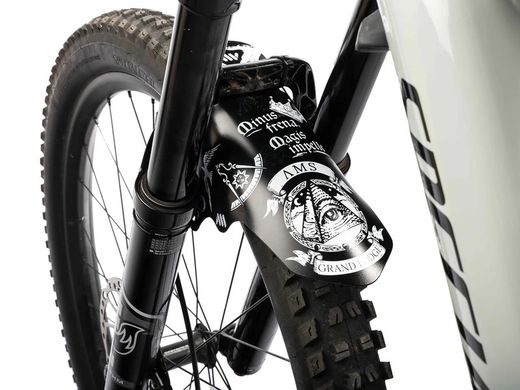 🚴‍♂️ Guardabarros AMS Opus Magna  🛡️ Protección y estilo para tu vehículo off-road