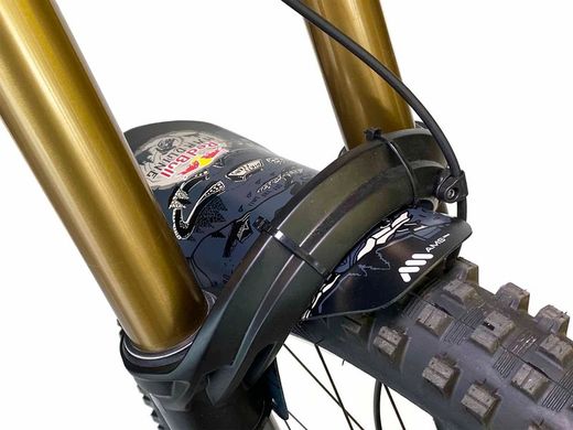 🚵‍♂️ Guardabarros Hardline AMS X Red Bull  🏁 Protección de alto rendimiento con estilo de competencia
