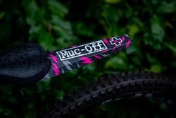 🚵‍♂️ Guardabarros Trasero Muc-Off Bolt – 26-29"  🛡️ Protección rápida y eficiente para tu bicicleta
