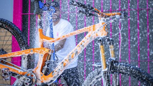Hidrolimpiadora Muc-Off a Presión 🚿 Potente | Compacta | Ideal para Bicicletas, Motos y Coches 🚲🏍️🚗
