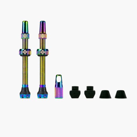 Juego de Válvulas Tubeless Muc-Off V2 44 mm 🌈 Color Arcoíris | Compatibles MTB, Gravel y Carretera 🚴‍♂️🚴‍♀️ | Flujo Óptimo y Diseño Premium
