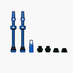 Juego de Válvulas Tubeless Muc-Off V2 44 mm 🔵 Color Azul | Compatibles MTB, Gravel y Carretera 🚴‍♂️🚴‍♀️ | Máximo Flujo de Aire y Diseño Pre