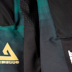 🚵‍♂️🔥 Kit Leatt MTB Gravity 1.0 Szymon Godziek – Estilo y rendimiento al nivel de los pros 💪🌄