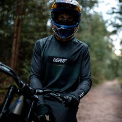 🚵‍♂️🔥 Kit Leatt MTB Gravity 1.0 Szymon Godziek – Estilo y rendimiento al nivel de los pros 💪🌄