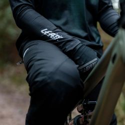 🚵‍♂️🔥 Kit Leatt MTB Gravity 1.0 Szymon Godziek – Estilo y rendimiento al nivel de los pros 💪🌄
