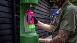 Kit Limpiador Bici Muc-Off Punk Powder + Botella "For Life" (4 Unidades)