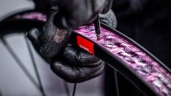 Kit Muc-Off Tubeless Ultimate Carretera 60 mm 🚴‍♂️💨 | Montaje Fácil y Máxima Protección 🚀🛡️