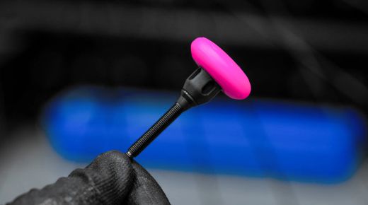 Kit Válvula Tubeless + Soporte Muc-Off Secure Tag 🛠️🚴‍♂️ para Localizador Apple AirTag 🍏🔒 | Seguridad y Rendimiento para tu Bicicleta