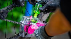 Limpiador de Cadena Muc-Off X-3 Dirty Chain Machine + Líquido | Limpieza Profunda y Rápida