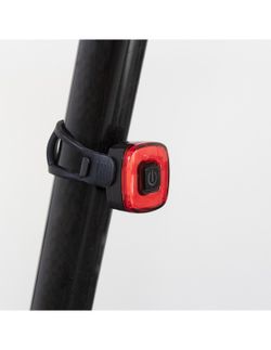 Luz Trasera Eitin para Bicicleta 🚴‍♂️🔴 – 30 Lúmenes 💡 | Visibilidad y Seguridad para Cada Trayecto 🌙