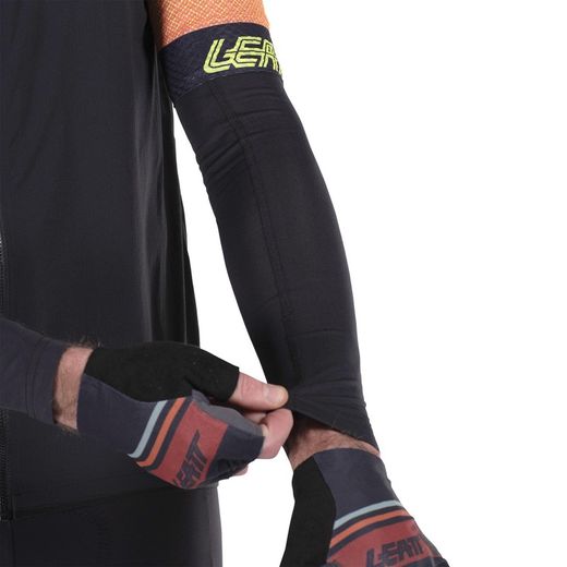 🧤💪 Pareja de Mangas Calentadoras Leatt de Brazos – Confort, Protección y Calor para tus Brazos en Climas Fríos