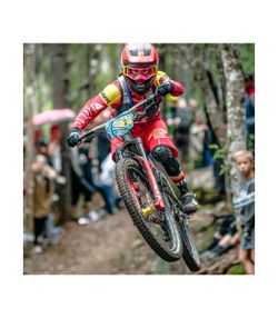 🚵‍♂️ MANILLAR RENTHAL FATBAR LITE CARBON V2 NEGRO (760x10 mm) – Ligero y Resistente 🖤💎
