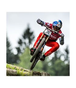 🚵‍♂️ MANILLAR RENTHAL FATBAR V2 DORADO (800x10 mm) – Control Profesional y Estilo Racing ✨🏆