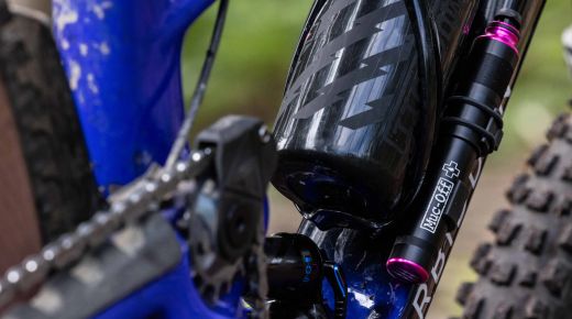 🚴‍♂️💨 Mini Hinchador Muc-Off Airmach Presta/Standard Aluminio | Compacto, Ligero y con Soporte 🔧✨