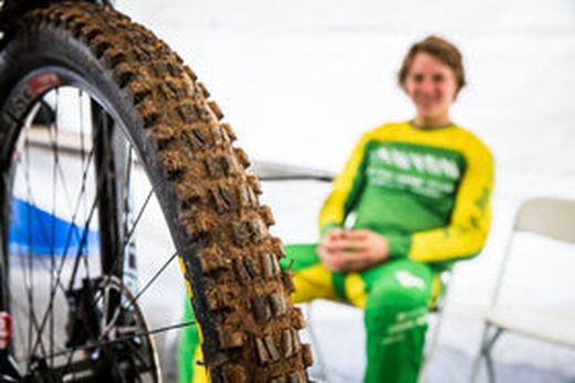 Neumático Minion Dhf Downhill 29x2.50 Wt 60x2 Tpi Foldable 3cg/Tr/Dh