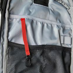 Mochila de Hidratación Fox Utility Mediana 10L Negra | Hidratación y Espacio para tus Aventuras 🚴‍♂️🏍️