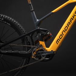 ⚡🚴‍♂️ Mondraker Carbon RR S Dense Yellow – Ligereza, potencia y diseño que inspiran 💛