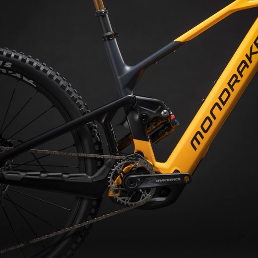 ⚡🚴‍♂️ Mondraker Carbon RR S Dense Yellow – Ligereza, potencia y diseño que inspiran 💛