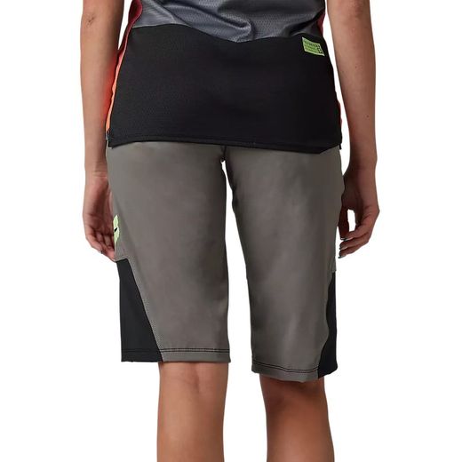 🩳🔥 Pantalón Corto Fox Defend Race para Mujer Gris Peltre | Protección, Comodidad y Rendimiento en MTB : Rendimiento y Estilo en Cada Ruta