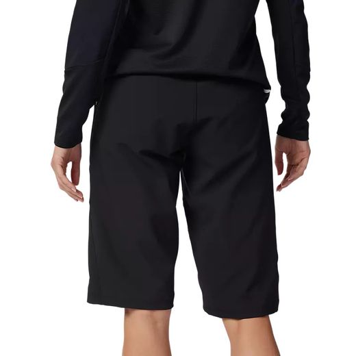 👖⚫ Pantalón Corto Fox Defend Mujer – Rendimiento y Resistencia en MTB 🚴‍♀️🔥