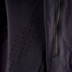 🖤🚴‍♀️ Pantalón Corto Leatt MTB Trail 2.0 Negro Ghost | Rendimiento y estilo en cada ruta 🌟