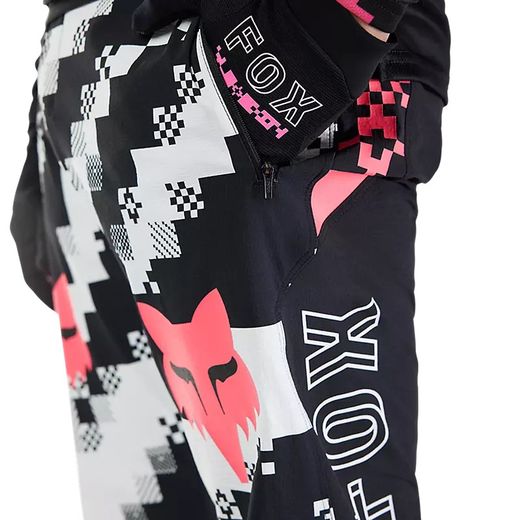 🦊🎨 Pantalón Fox Ranger Digi Image 🚵‍♂️✨  Comodidad y Rendimiento para el MTB Negro
