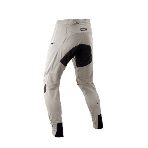 🤍🚵‍♂️ Pantalón Leatt MTB Gravity 3.0 Blanco Cream – Rendimiento, estilo y control total ⚡🏔️