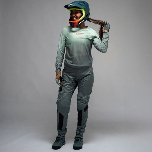 💚🌿 Pantalón Leatt MTB Gravity 3.0 Mujer Verde Mist – Libertad, confort y estilo para las riders más exigentes ⚡🚴‍♀️