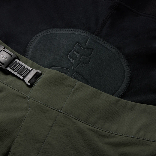 Pantalones Cortos Fox Ranger con badana – Comodidad y Rendimiento en Cada Ruta