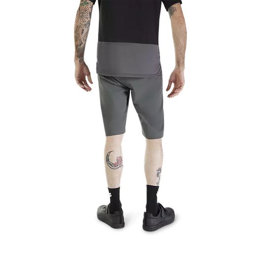 🚵‍♂️🦊 Pantalones Cortos Fox Ranger con Forro 🌿✨  Comodidad y Rendimiento para MTB Gris Sombra Oscuro