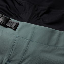 🦊✨ Pantalones Cortos Fox Ranger con Forro para Mujer 🌿🚵‍♀️ Comodidad y Rendimiento en MTB Color Verde militar