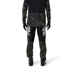🔥 Pantalones Fox Defend Fire Special Edition: rendimiento, resistencia y estilo sobre la bicicleta.