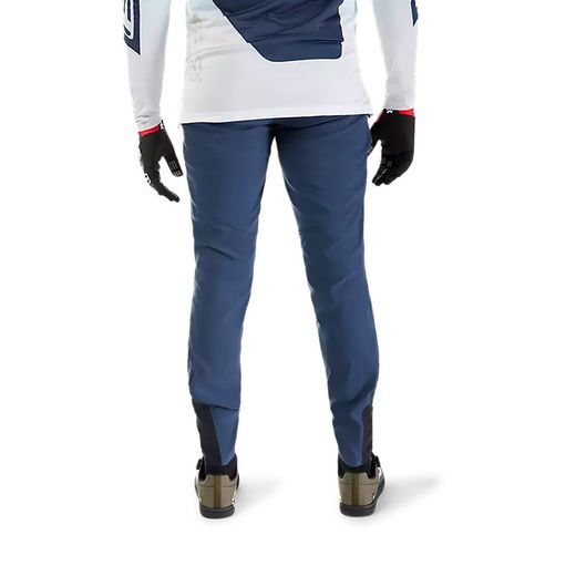 🦊✨ Pantalones Fox Flexair Elevated 🚵‍♂️💨 – Rendimiento y Comodidad para Ciclistas de MTB Azul medianoche