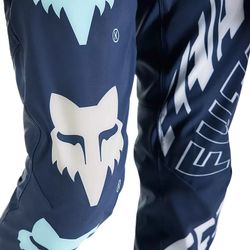🦊✨ Pantalones Fox Flexair Elevated 🚵‍♂️💨 – Rendimiento y Comodidad para Ciclistas de MTB Azul medianoche