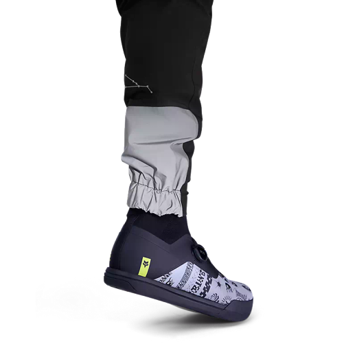 🌙 Pantalones FOX MTB Ranger Water Lunar Special Edition – Protección y estilo bajo la lluvia 🚵‍♂️💦