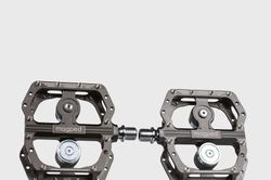 Pedales Magped Enduro2 | Máximo control y libertad magnética para los terrenos más exigentesNew