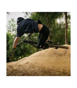 ⚙️🖤 Potencia RENTHAL APEX V2 Black Stem (31,8 x 31 mm) – Precisión, Ligereza y Control para MTB