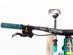 Protector de Barra en Forma de Panal AMS - BLPM