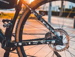 Protector de Cuadro AMS para Gravel y Carretera - Edición CAFÉ Color Blanco