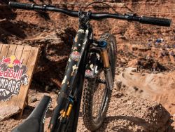 Protector de Cuadro MTB AMS x Red Bull Rampage Frame Guard Extra Desert Camo 🚵‍♂️ |  🏔️