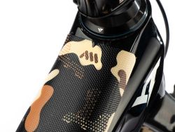 Protector de Cuadro MTB AMS x Red Bull Rampage Frame Guard Extra Desert Camo 🚵‍♂️ |  🏔️