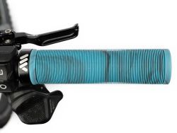 🔵🚵‍♂️ Puños AMS Barcode – Camuflaje Azul  | Agarre seguro y estilo único