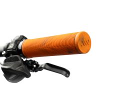 🧡🚵‍♂️ Puños AMS Barcode – Camuflaje Naranja  | Máximo agarre con estilo explosivo
